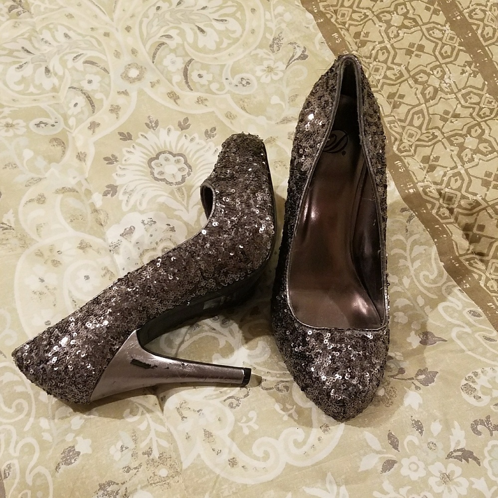 Heart in D sequin stilletos